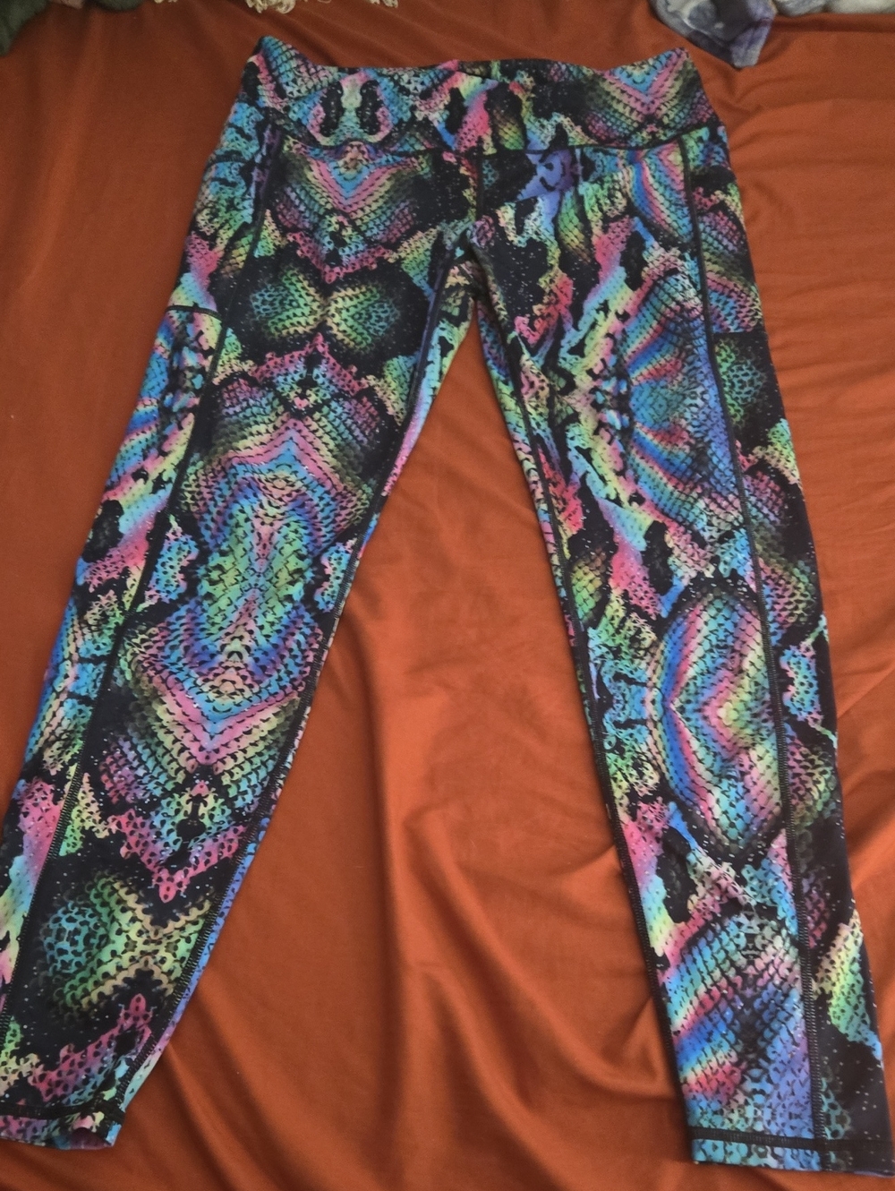 CVG Womens XL Vibrant Multicolor Snake-Print Leggings